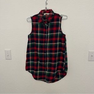 Elodie Sleeveless Plaid Button Up Top